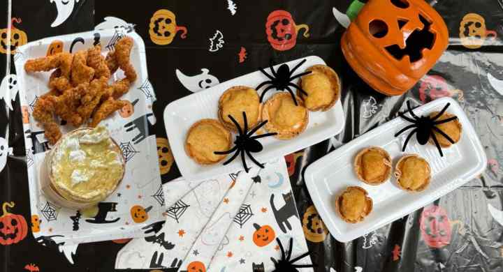 Halloween Ideas using Rosie & Jim Shredded Salt & Chilli Chicken